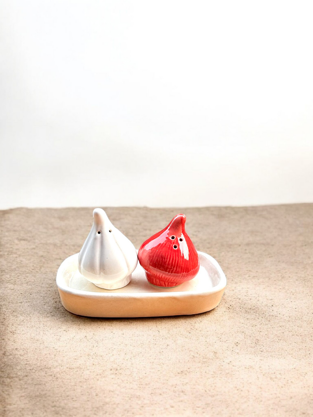 Garlic & Onion Ceramic Salt & Pepper Set