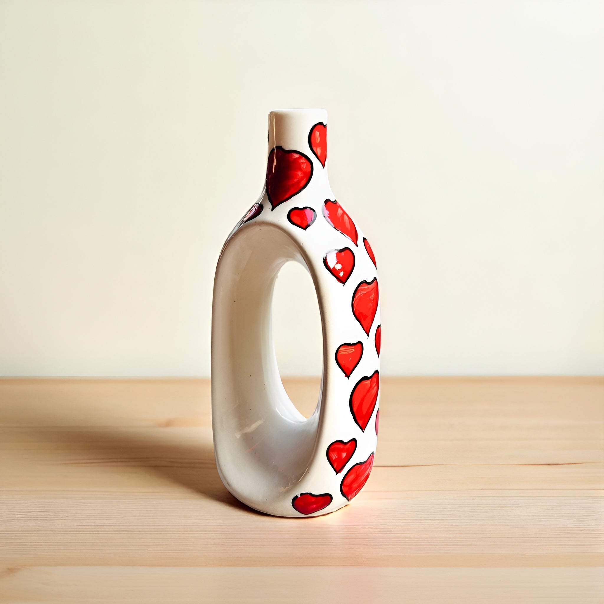 Amora Loop Handcrafted Ceramic Vase | Red Heart Pattern