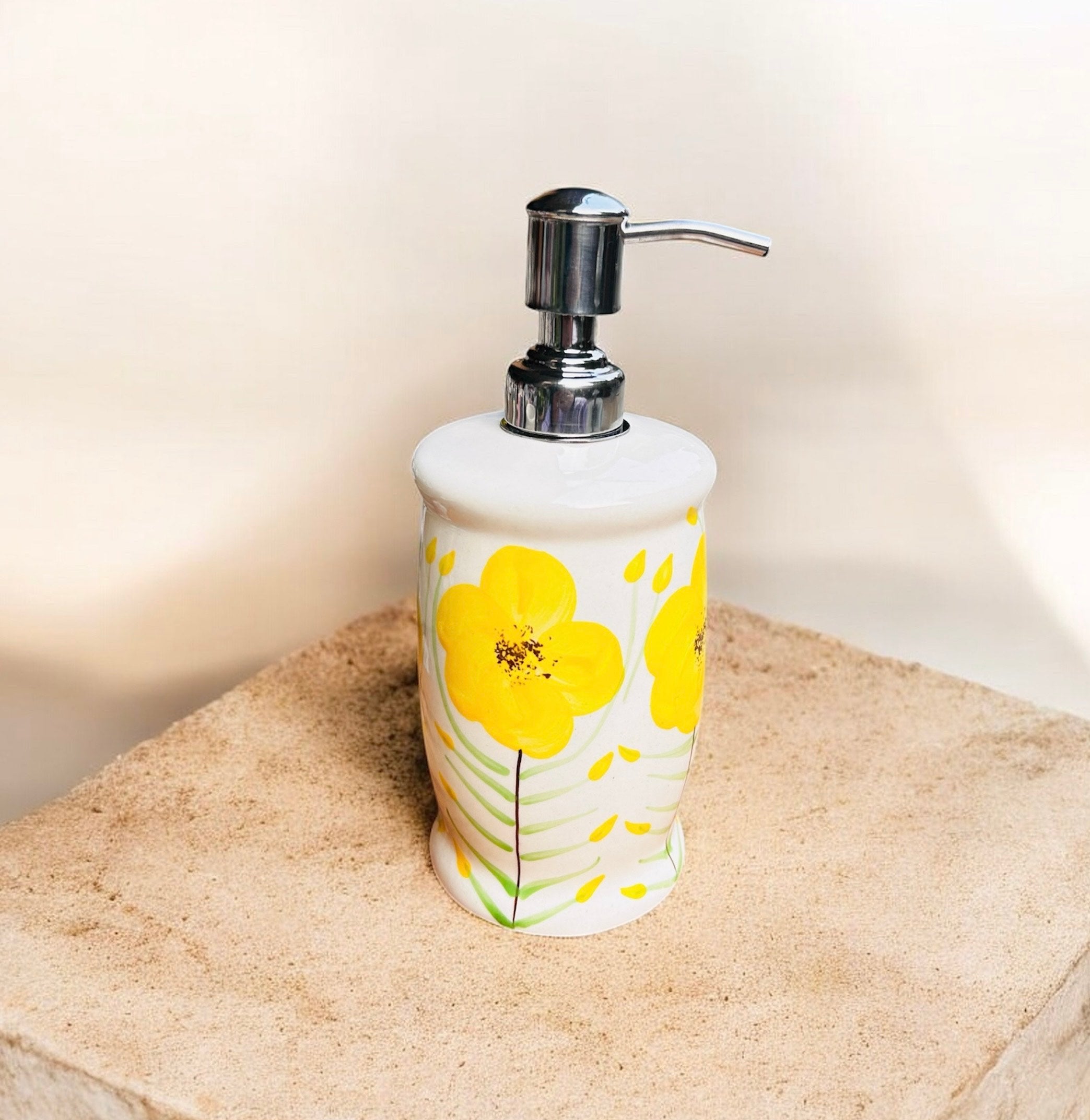 Sunny Bloom Hand-Painted Ceramic Bathroom Set (Set of 3)