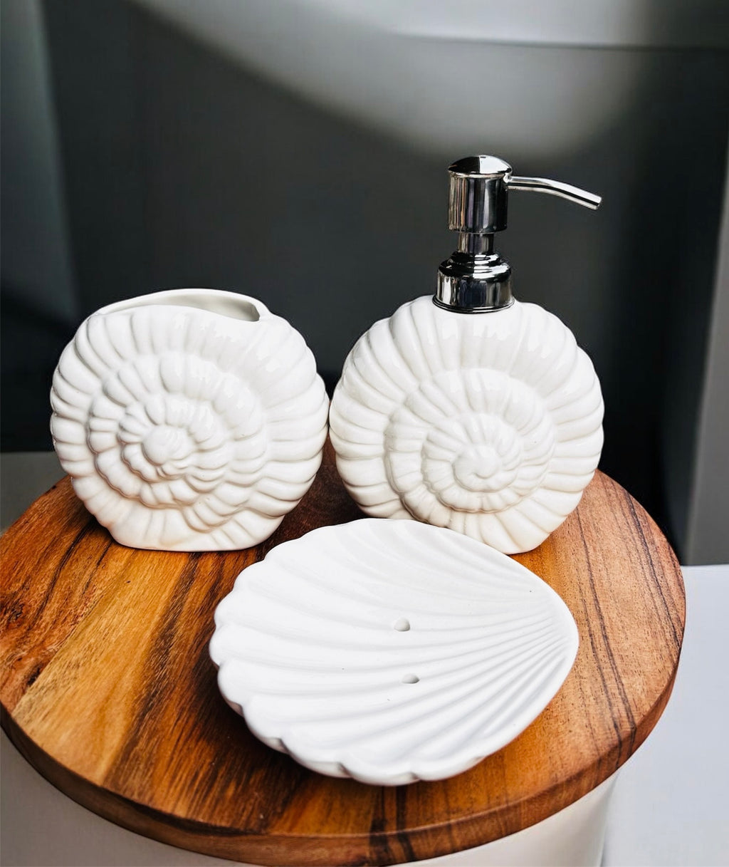 White Seashell Ceramic Bathroom Set (3-Piece)