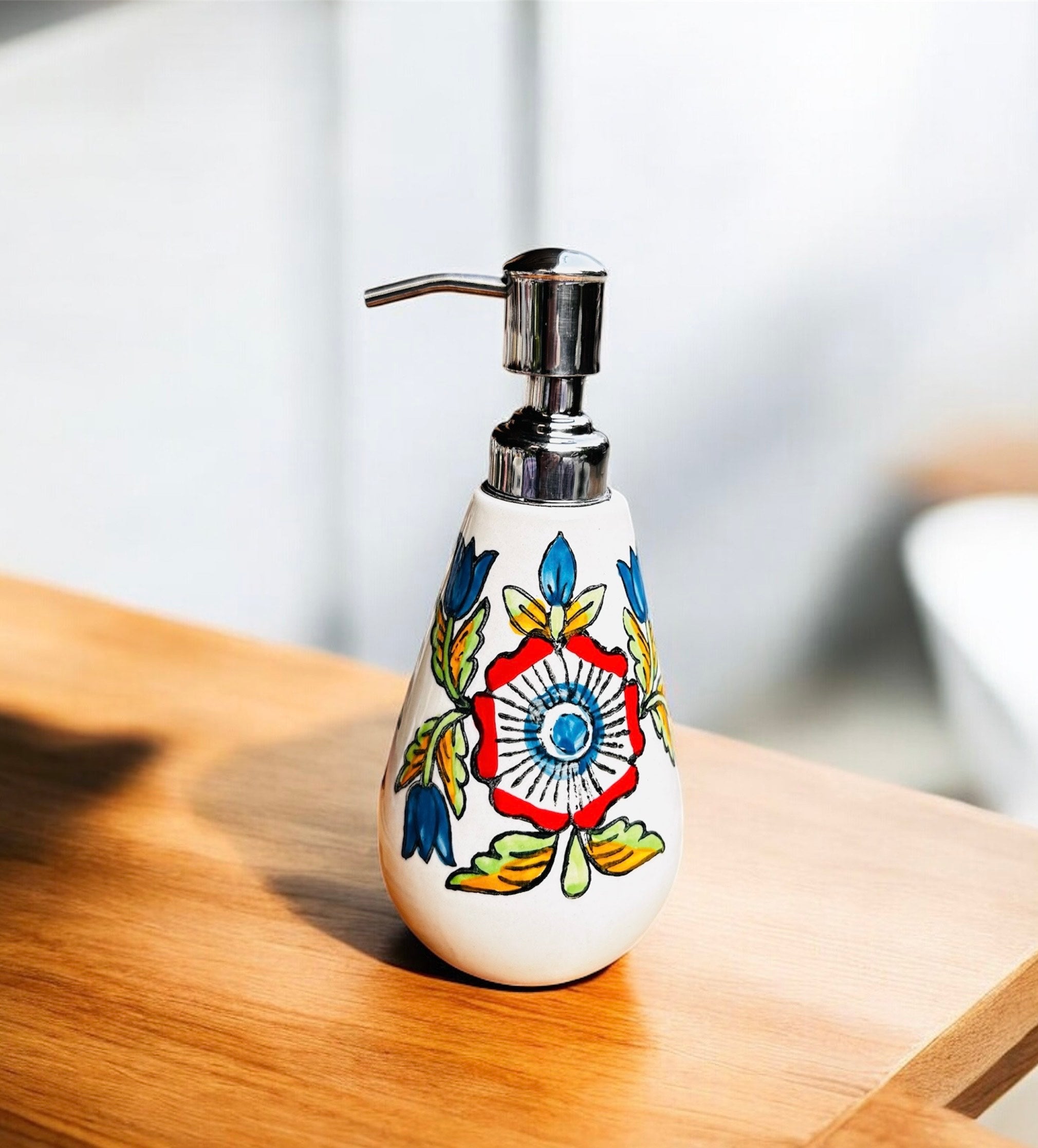 Vintage Bloom Handcrafted Ceramic Bathroom Set (Set of 3)