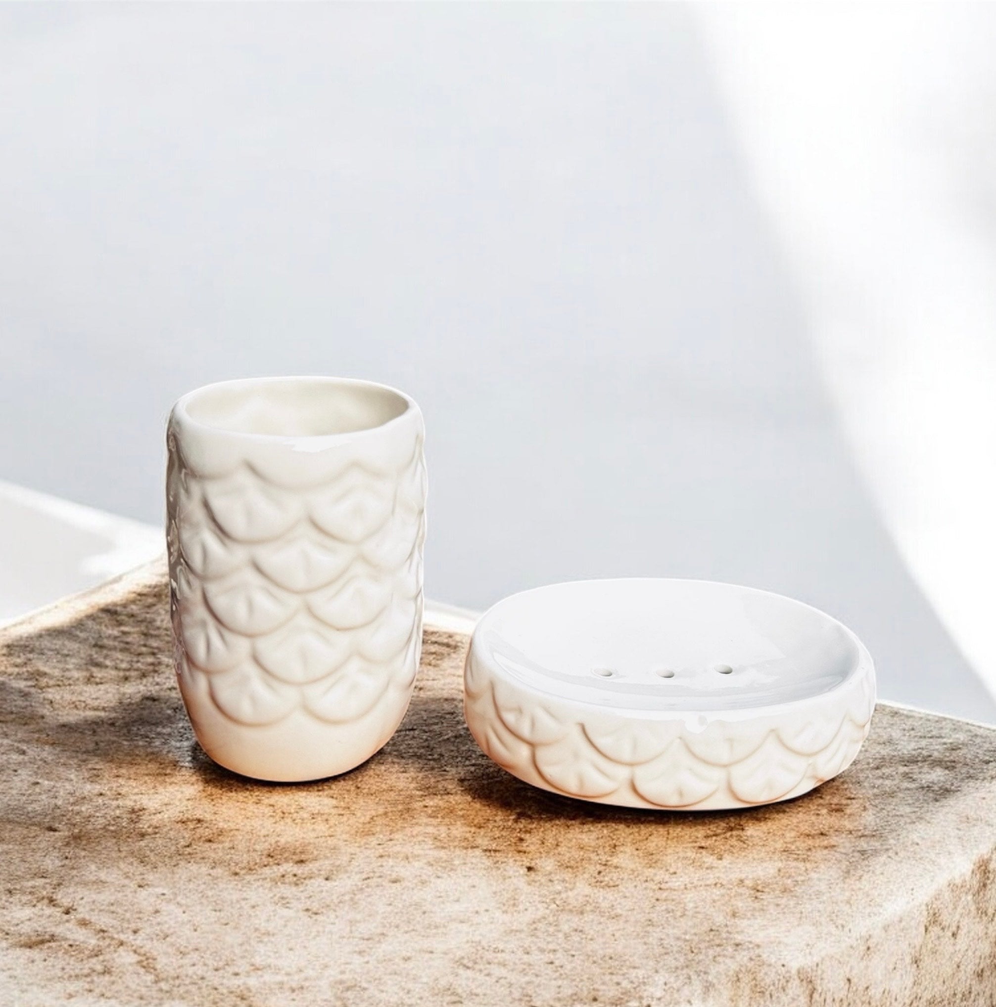 Arctic White Embossed Ceramic Bathroom Set (3 pcs)