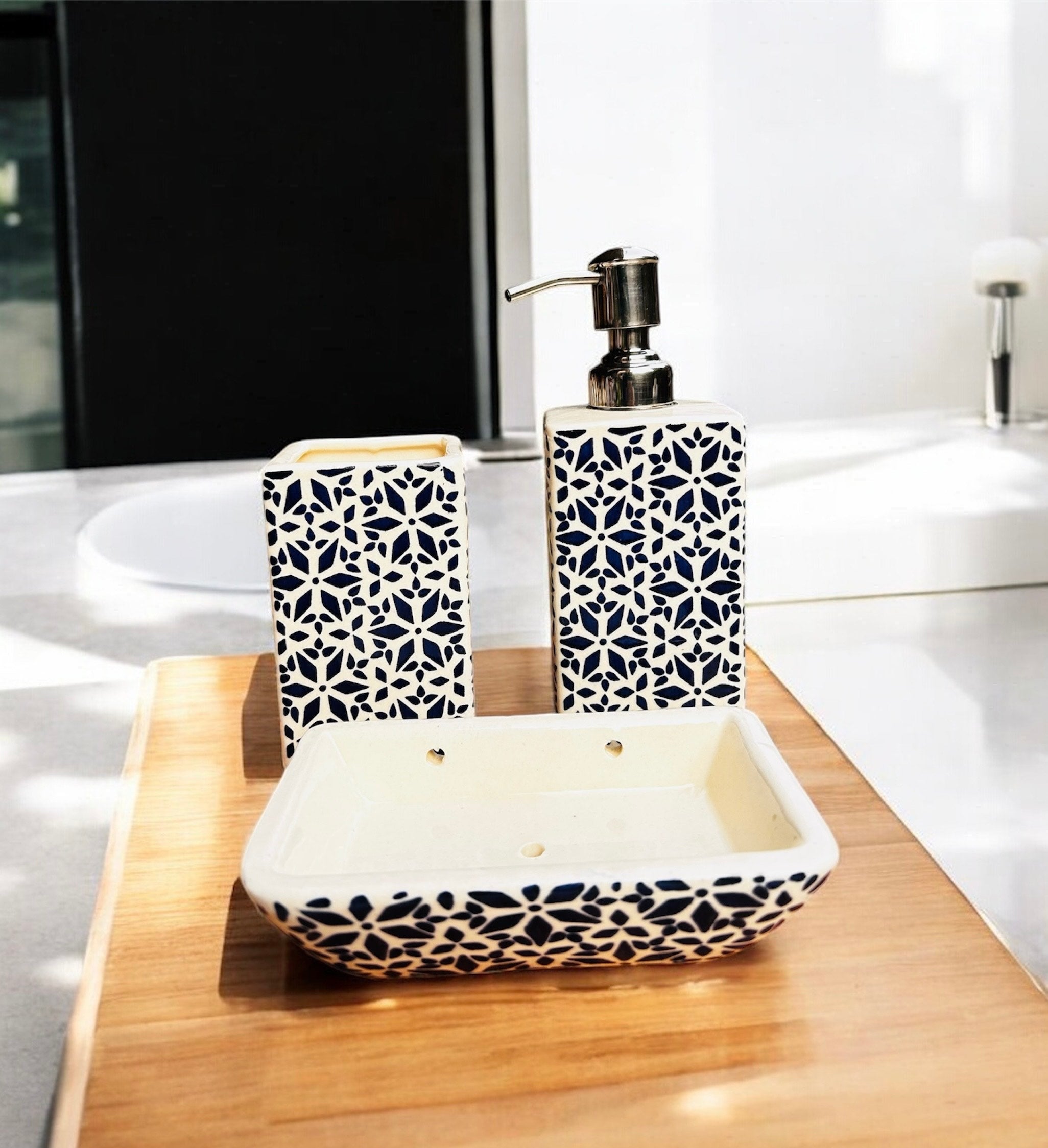 Moroccan Mosaic Bathroom Set – Handcrafted Ceramic (Set of 3)