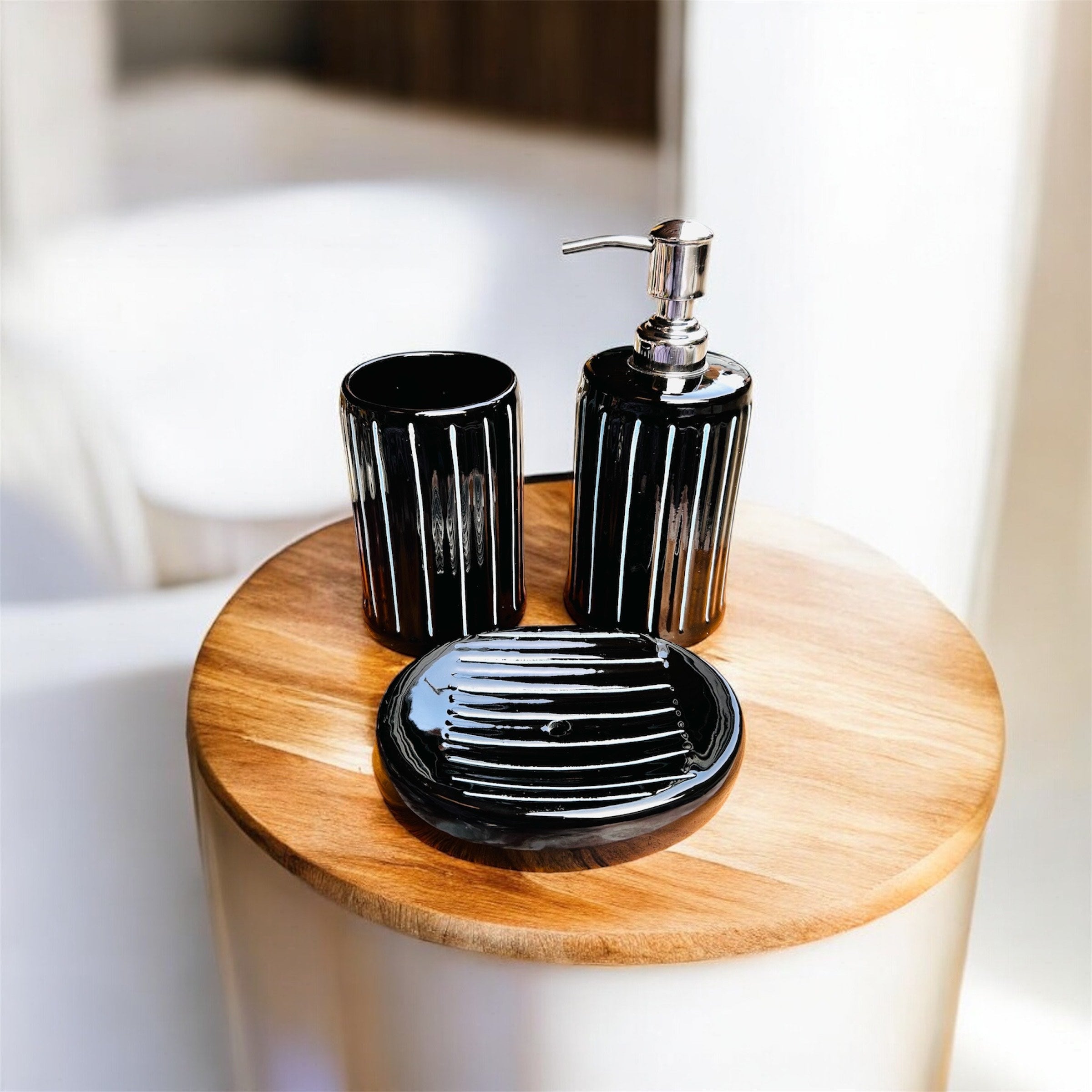 Noir Lines Handcrafted Ceramic Bathroom Set (Set of 3)