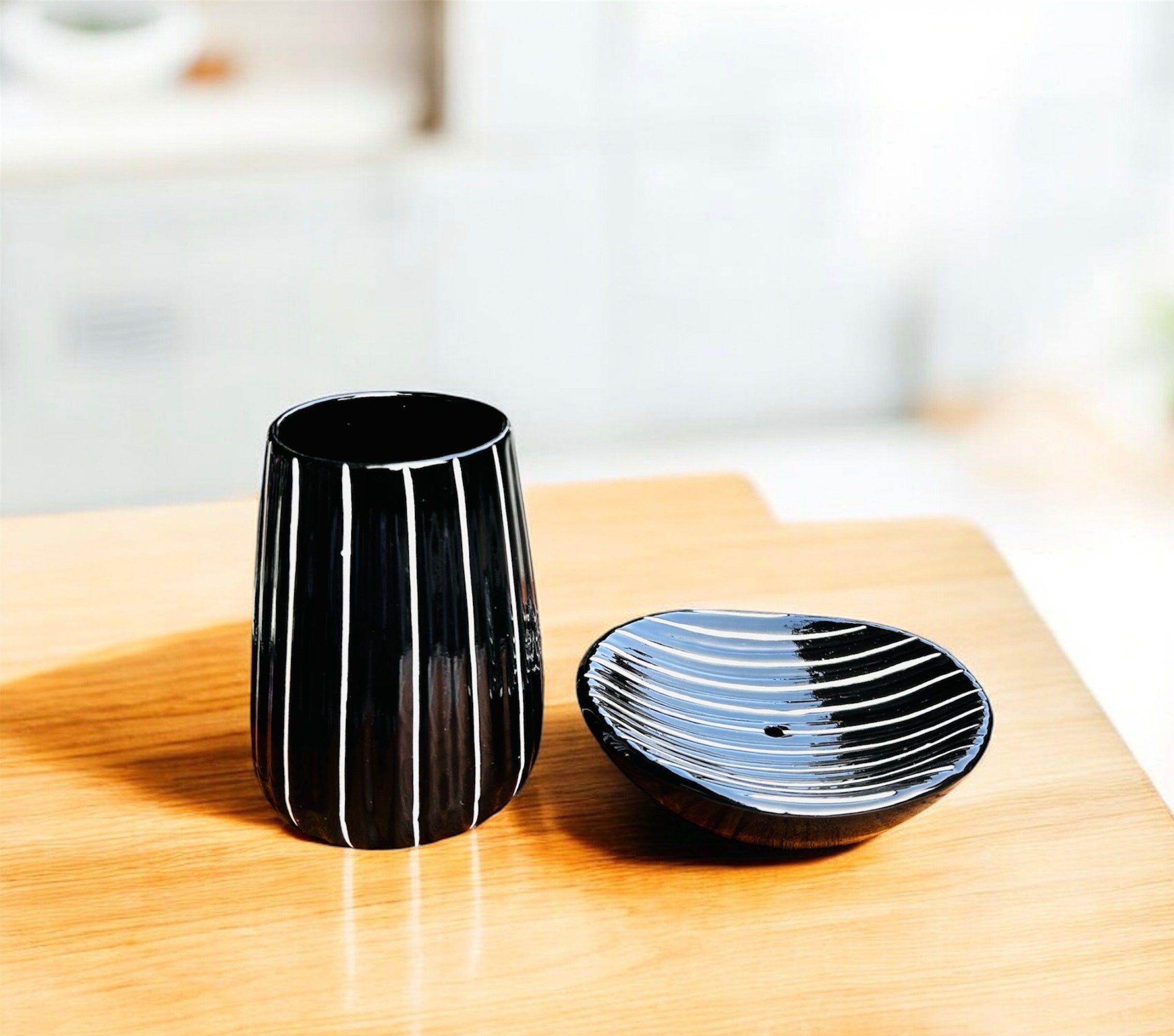 Midnight Ribbed Ceramic Bathroom Set (3-Piece)