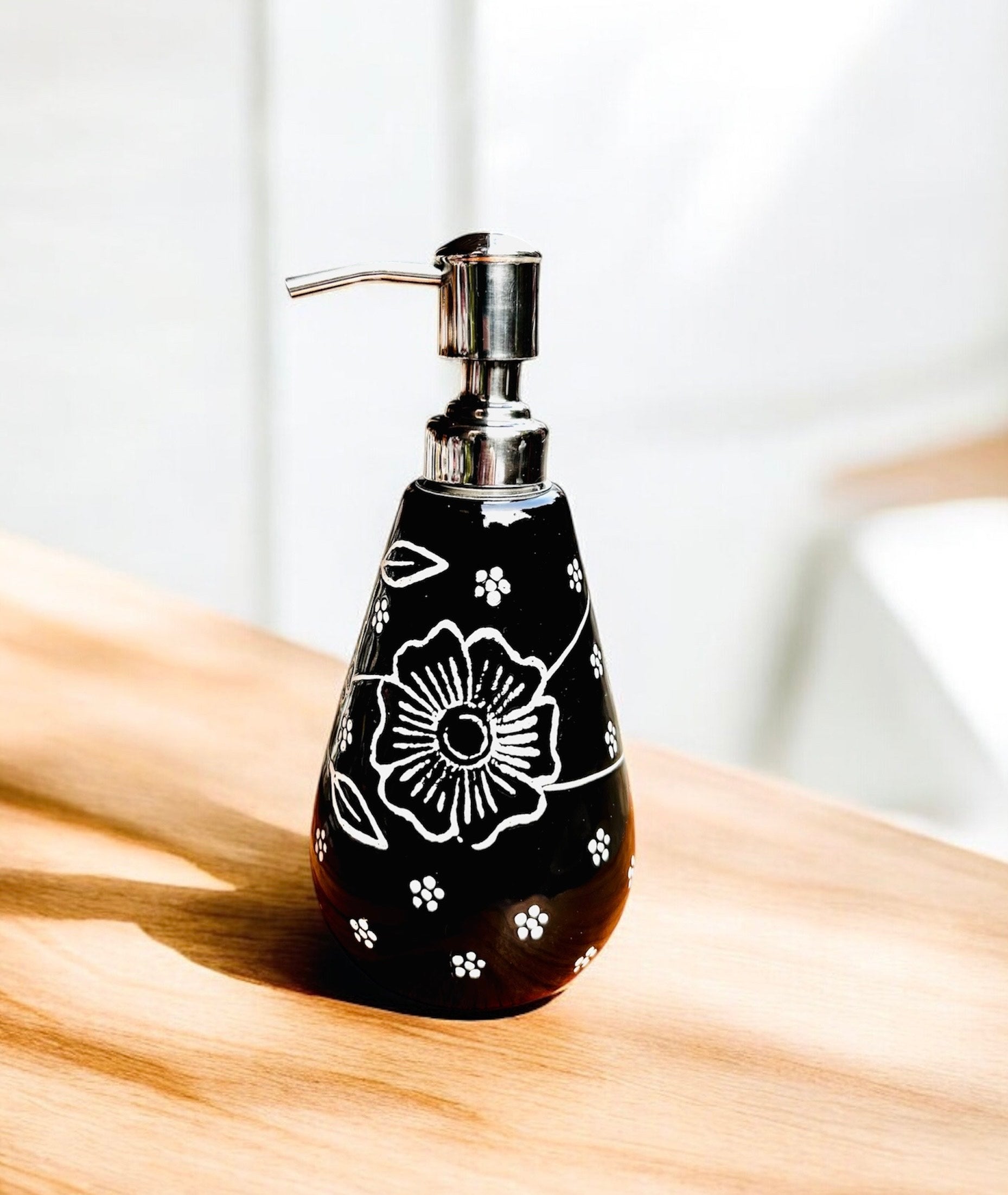 Midnight Bloom Handcrafted Ceramic Bathroom Set (Set of 3)